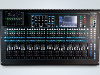 Allen & Heath QU-32C 38 In/28 Out Compact Digital Mixer
