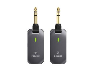 NUX C-5RC wireless system for guitar and bass with rechargeable case