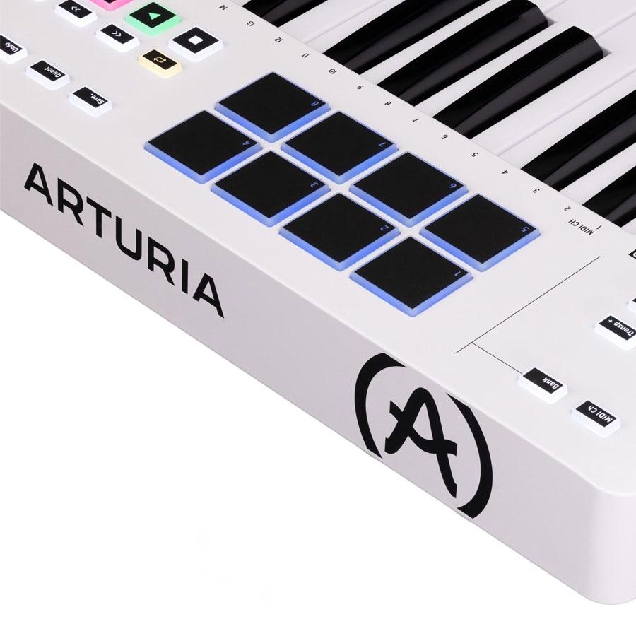 Arturia-KeyLab-Essential-49-mk3-White_5